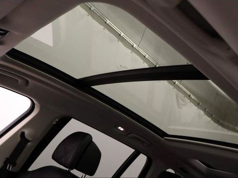 Used 2026 BMW X7 xDrive40i AWD/4WD image 17