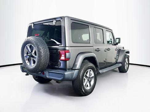 Used 2019 Jeep Wrangler Unlimited Sahara AWD/4WD image 9