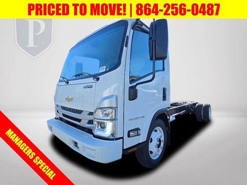 New 2025 Chevrolet Low Cab Forward image 12