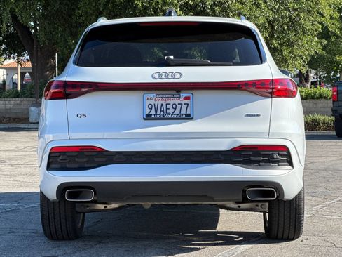 Used 2025 Audi Q5 Premium Plus w/ Premium Plus AWD/4WD image 5