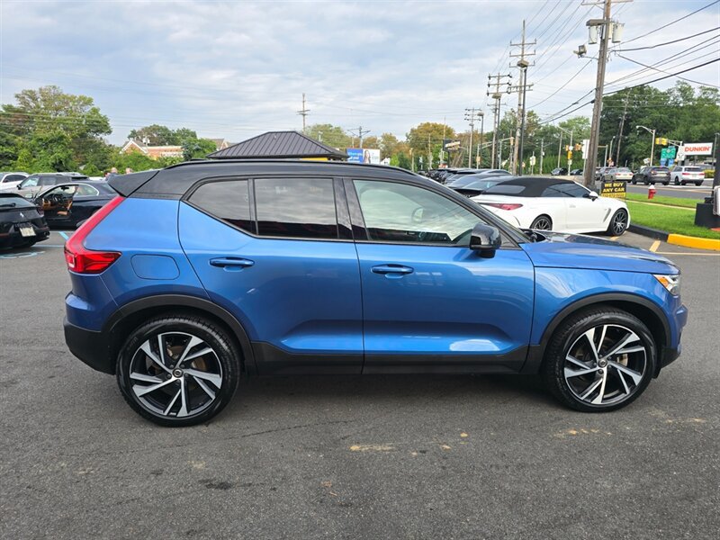 Used 2020 Volvo XC40 T5 R-Design w/ Protection Package Premier AWD/4WD image 24