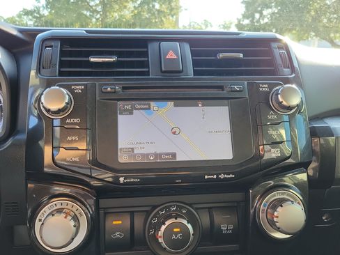 Used 2017 Toyota 4Runner TRD Off-Road AWD/4WD image 23