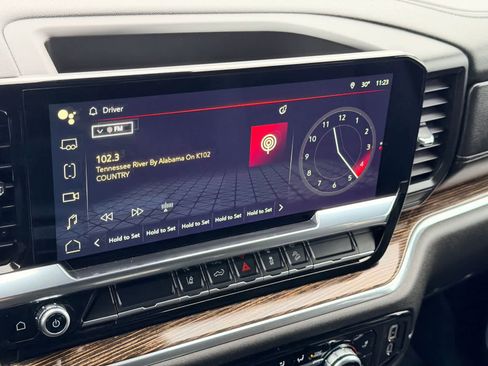 Used 2025 GMC Sierra 3500 SLE w/ SLE Value Package image 29