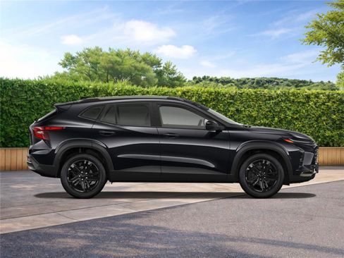 New 2026 Chevrolet Trax ACTIV w/ Driver Confidence Package FWD image 3