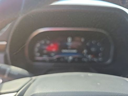 Used 2023 Chevrolet Suburban Premier AWD/4WD image 12