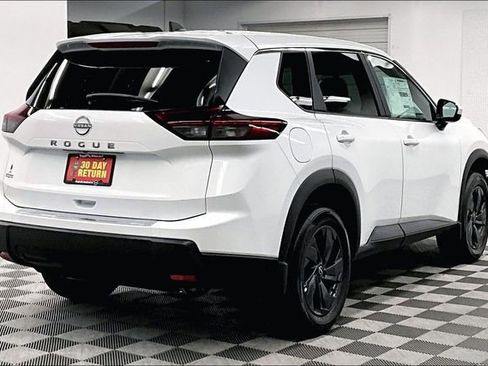 New 2026 Nissan Rogue SV FWD image 16