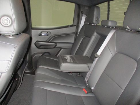 New 2026 GMC Canyon Elevation w/ Convenience Package image 20