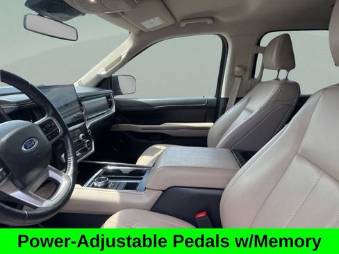 Used 2023 Ford Expedition XLT RWD image 7
