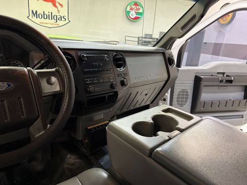 Used 2012 Ford F250 XL w/ PWR Equipment Group RWD image 25