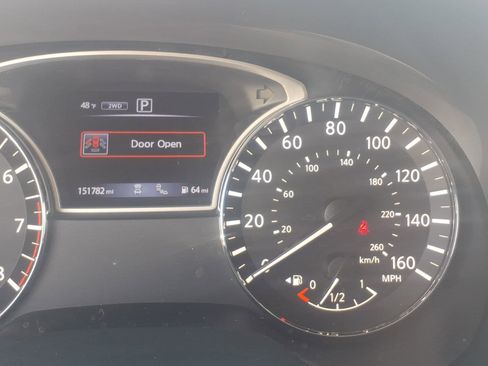 Used 2019 Nissan Pathfinder SL image 18