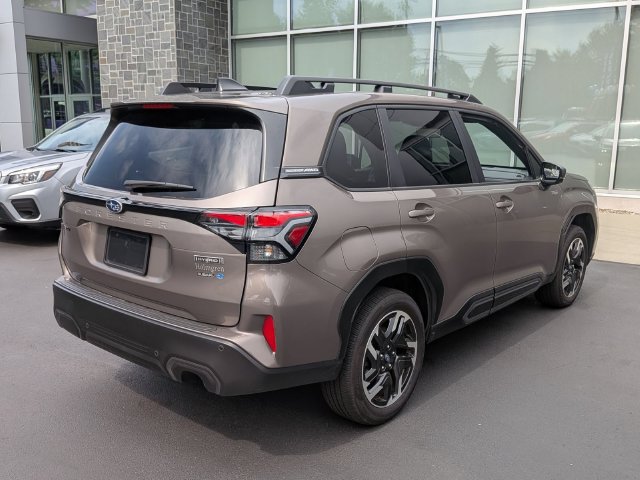 Used 2025 Subaru Forester Limited AWD/4WD image 3