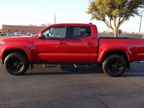 Used 2022 Toyota Tacoma SR5 image 2