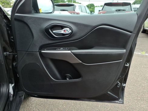 Used 2022 Jeep Cherokee Latitude Lux AWD/4WD image 30