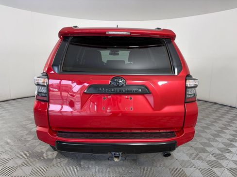 Used 2017 Toyota 4Runner TRD Off-Road Premium AWD/4WD image 6