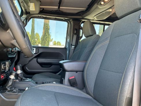 Used 2025 Jeep Wrangler Unlimited Sport S 4xe AWD/4WD image 16