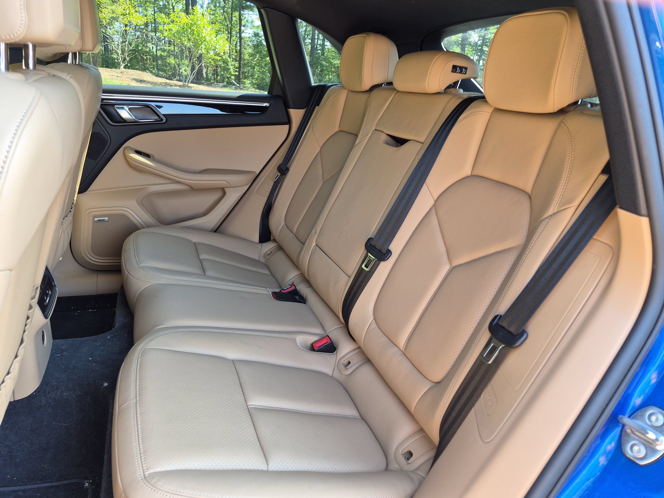 Certified 2018 Porsche Macan AWD/4WD image 19