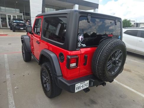 Used 2024 Jeep Wrangler Sport AWD/4WD image 3