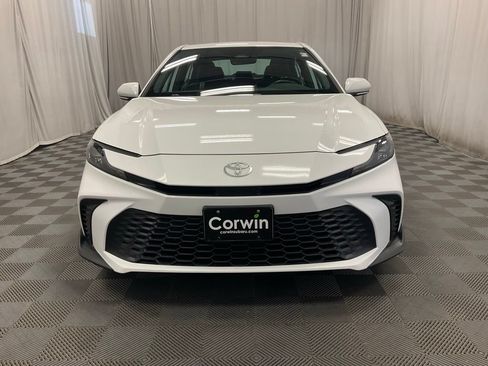 Used 2025 Toyota Camry XSE AWD/4WD image 7