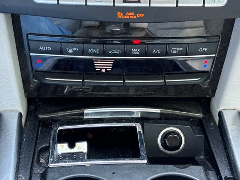 Used 2014 Mercedes-Benz E 350 Sedan image 21