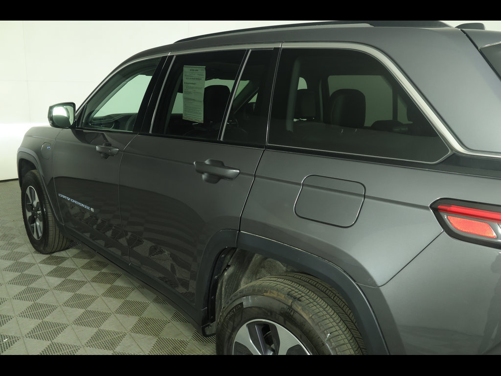 Used 2023 Jeep Grand Cherokee 4WD 4xe image 19