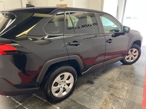 Used 2023 Toyota RAV4 LE image 12