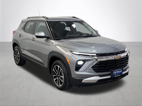 Certified 2026 Chevrolet TrailBlazer LT FWD image 8