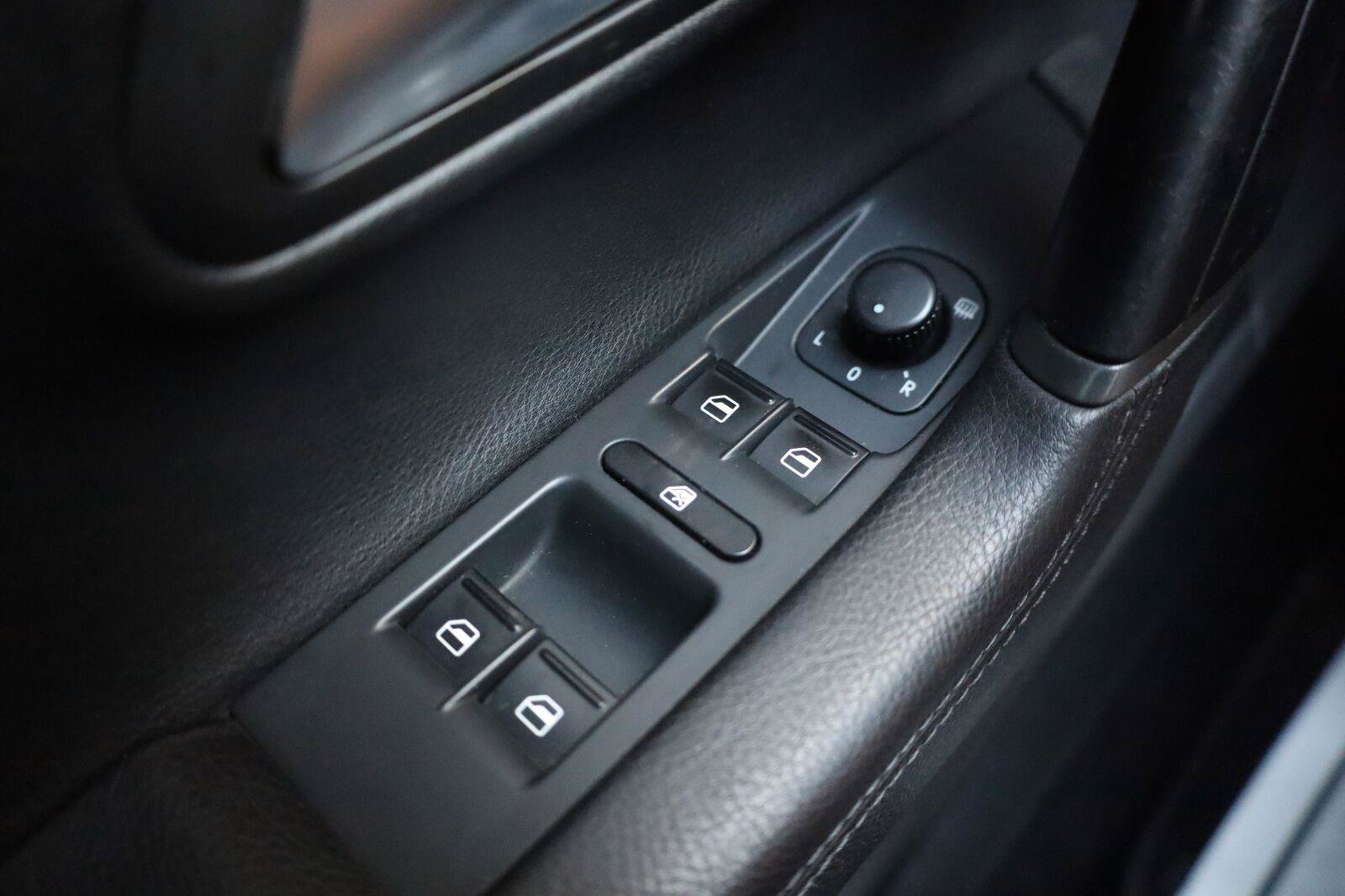 Used 2014 Volkswagen CC R-Line FWD image 36
