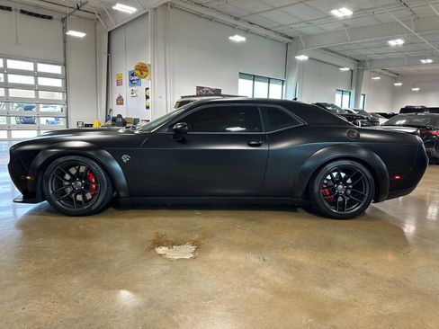 Used 2023 Dodge Challenger SRT Hellcat RWD image 5