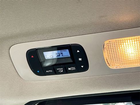 Used 2015 Honda Odyssey Touring Elite image 26