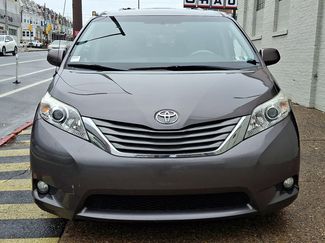 Used 2013 Toyota Sienna XLE video 2
