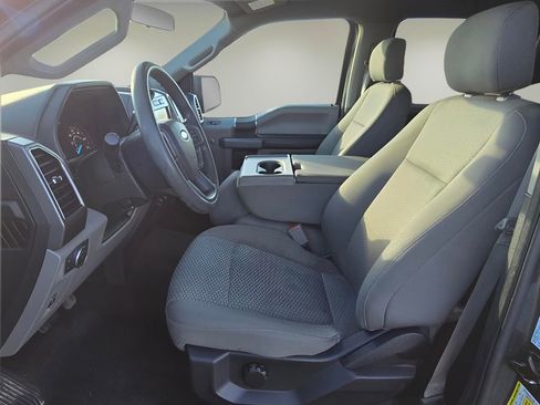 Used 2020 Ford F150 XLT image 14