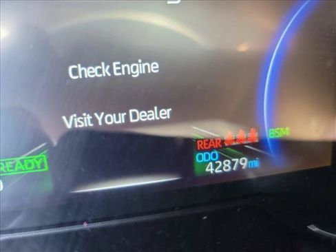Used 2024 Toyota RAV4 LE AWD/4WD image 20