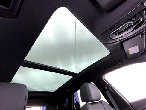 Certified 2025 Audi Q5 2.0T Premium Plus image 22