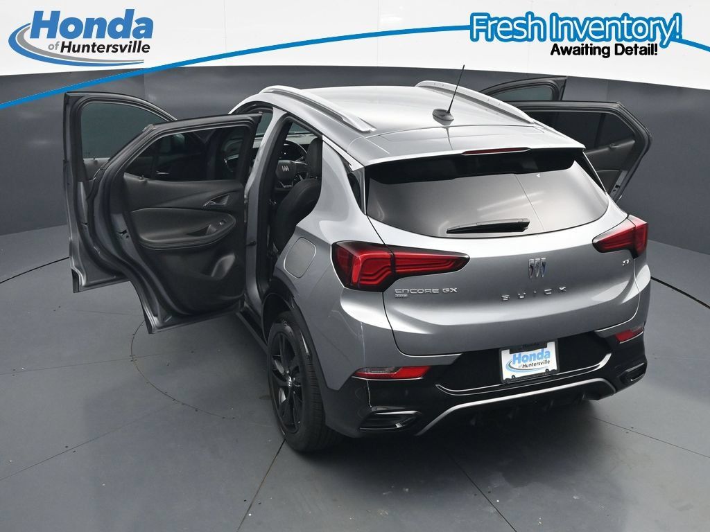 Used 2024 Buick Encore GX Sport Touring AWD/4WD image 42