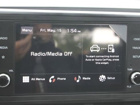 Used 2024 Kia Carnival LX FWD image 5