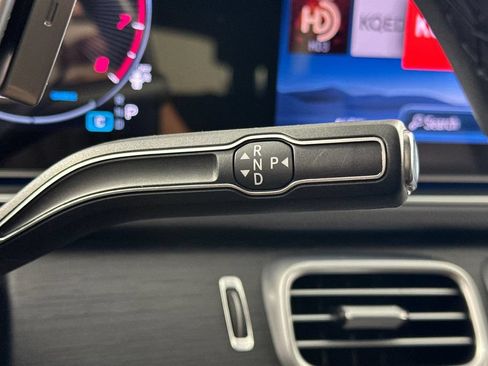 Certified 2025 Mercedes-Benz GLE 350 4MATIC image 25