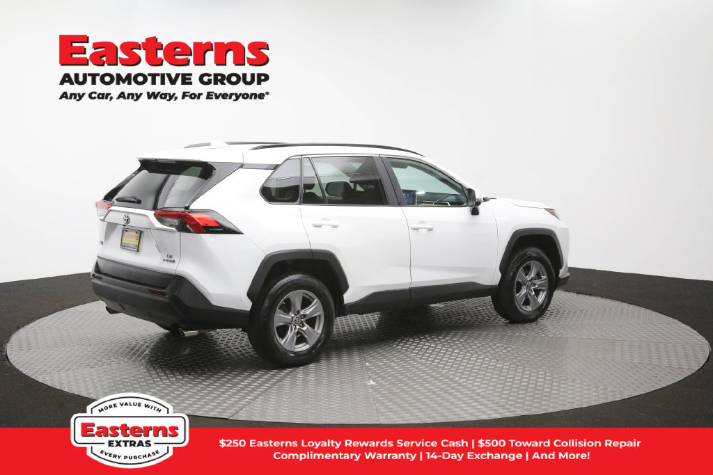 Used 2023 Toyota RAV4 LE AWD/4WD image 41