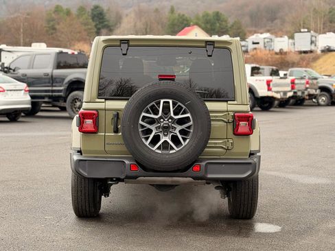 Used 2026 Jeep Wrangler Sahara image 6
