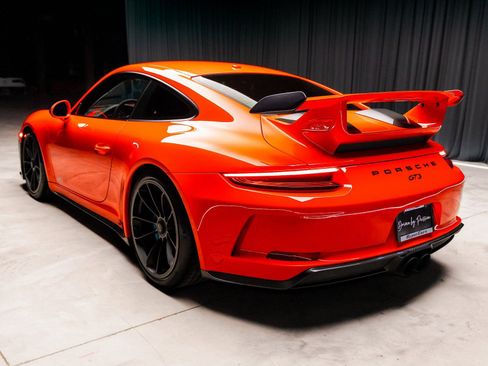 Used 2018 Porsche 911 GT3 RWD image 39
