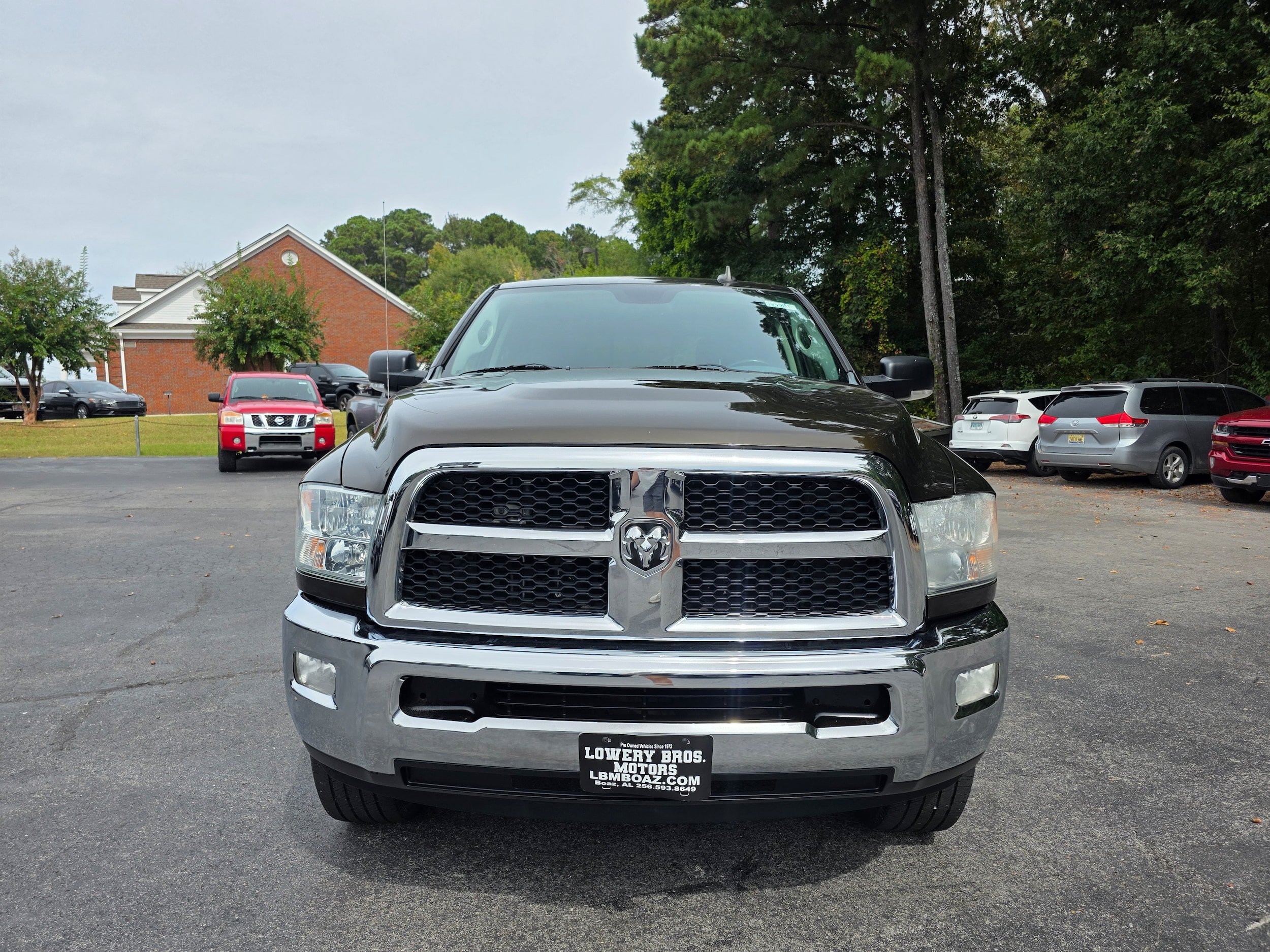 Used 2014 RAM 2500 SLT w/ Luxury Group AWD/4WD image 2