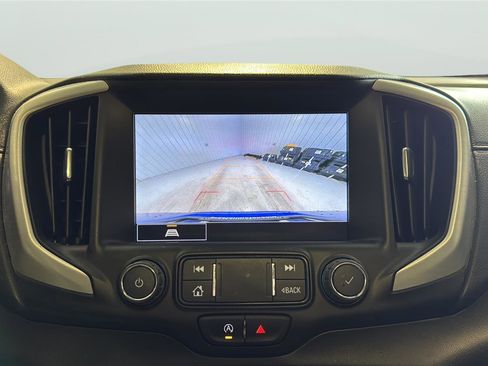 Used 2024 GMC Terrain SLE w/ Driver Convenience Package AWD/4WD image 19