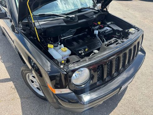 Used 2016 Jeep Patriot Sport image 26