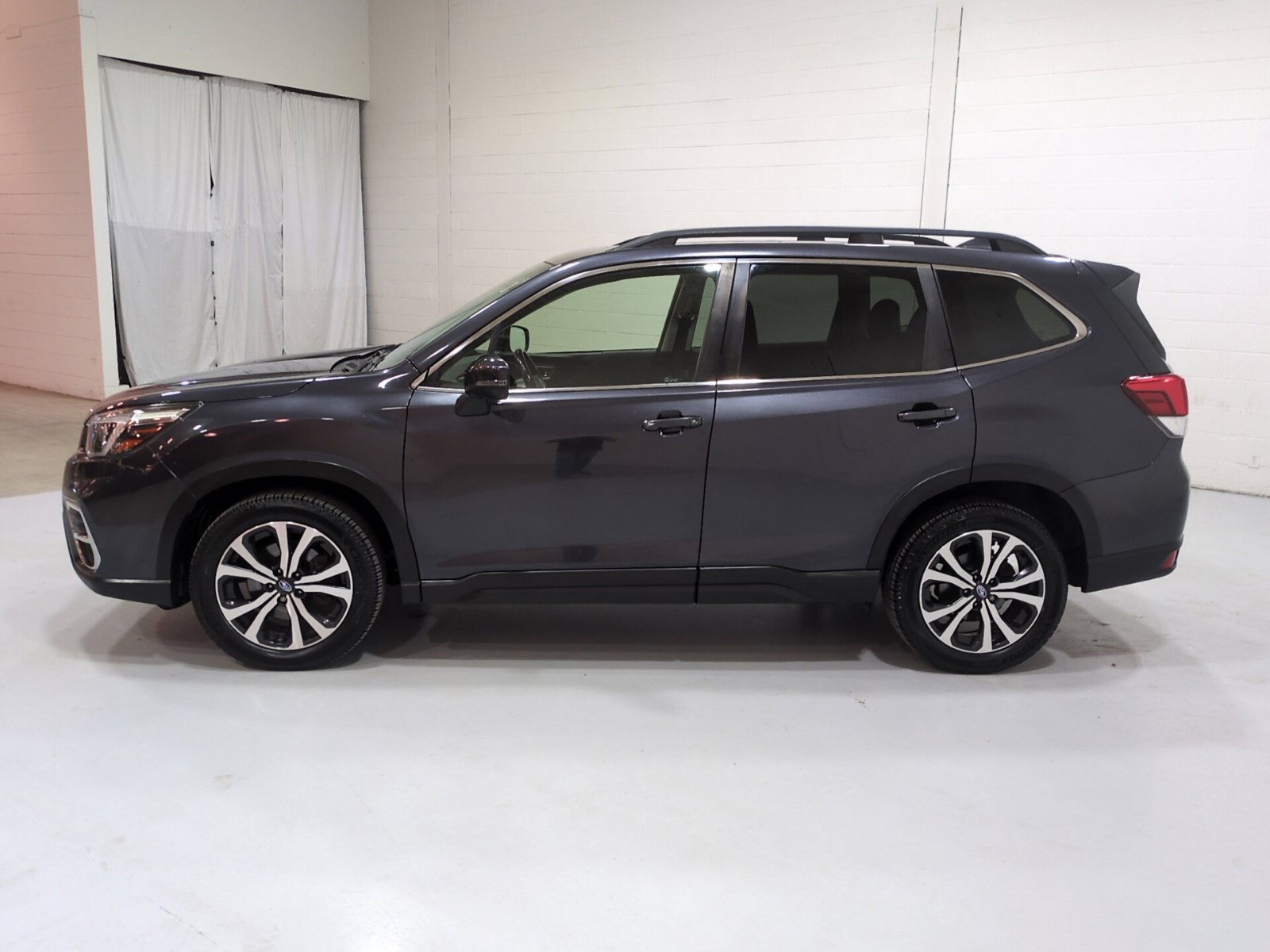 Used 2019 Subaru Forester Limited AWD/4WD image 6