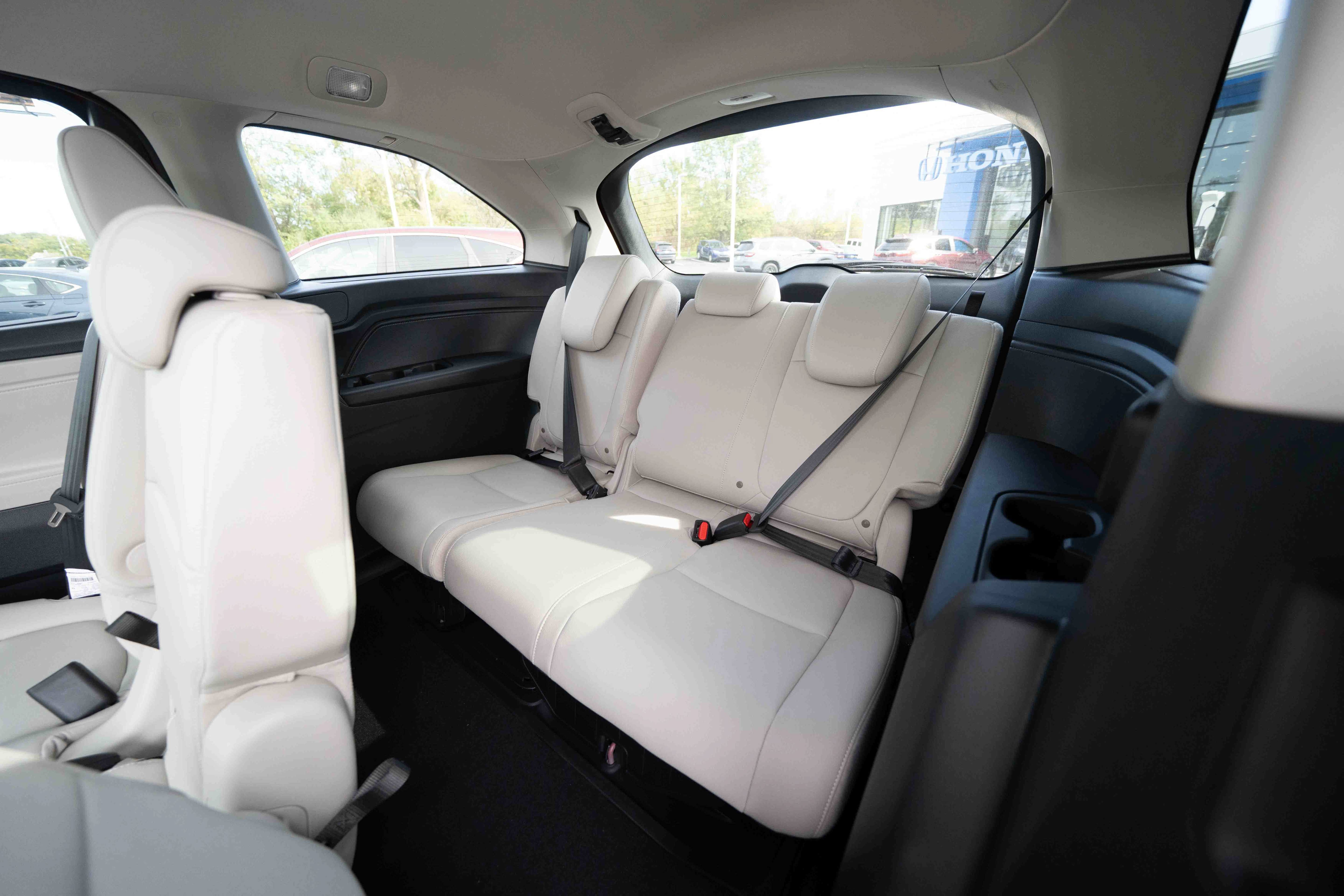 New 2027 Honda Odyssey EX-L image 24