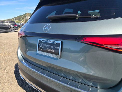 Used 2026 Mercedes-Benz GLC 300 image 15