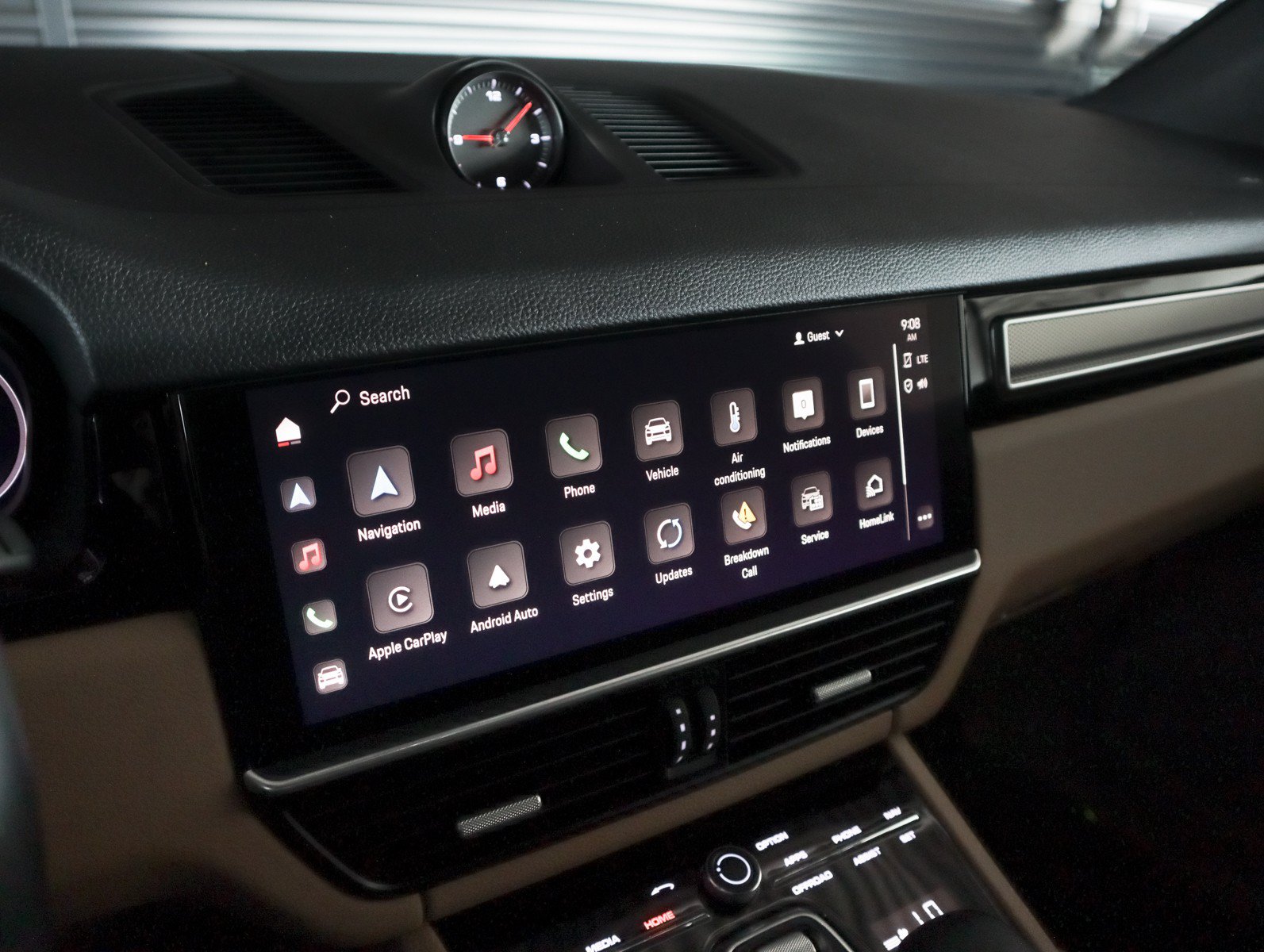 Certified 2023 Porsche Cayenne Platinum Edition AWD/4WD image 24