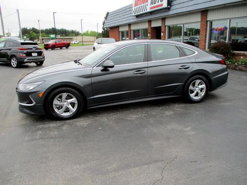 Used 2022 Hyundai Sonata SE w/ Cargo Package image 6