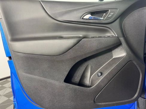 Used 2024 Chevrolet Equinox LT image 39