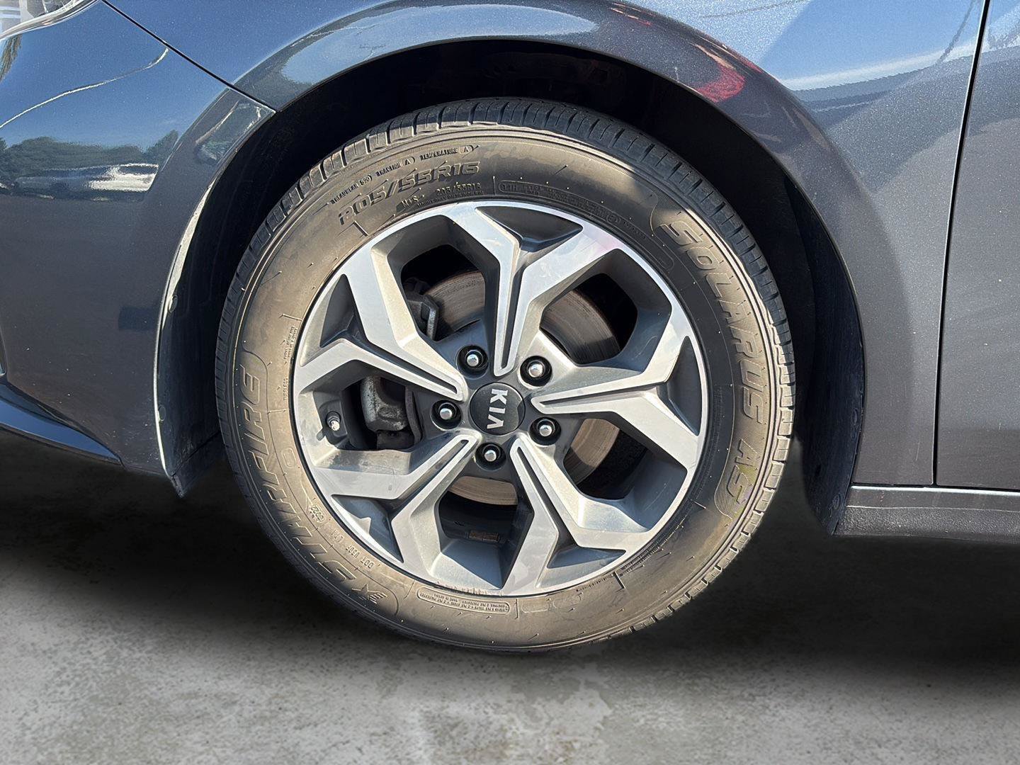 Used 2020 Kia Forte LXS FWD image 19