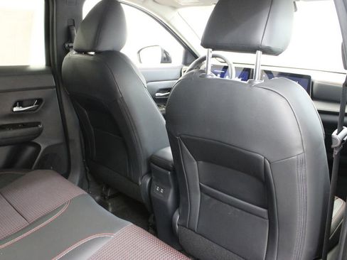 New 2026 Nissan Kicks SR FWD image 18